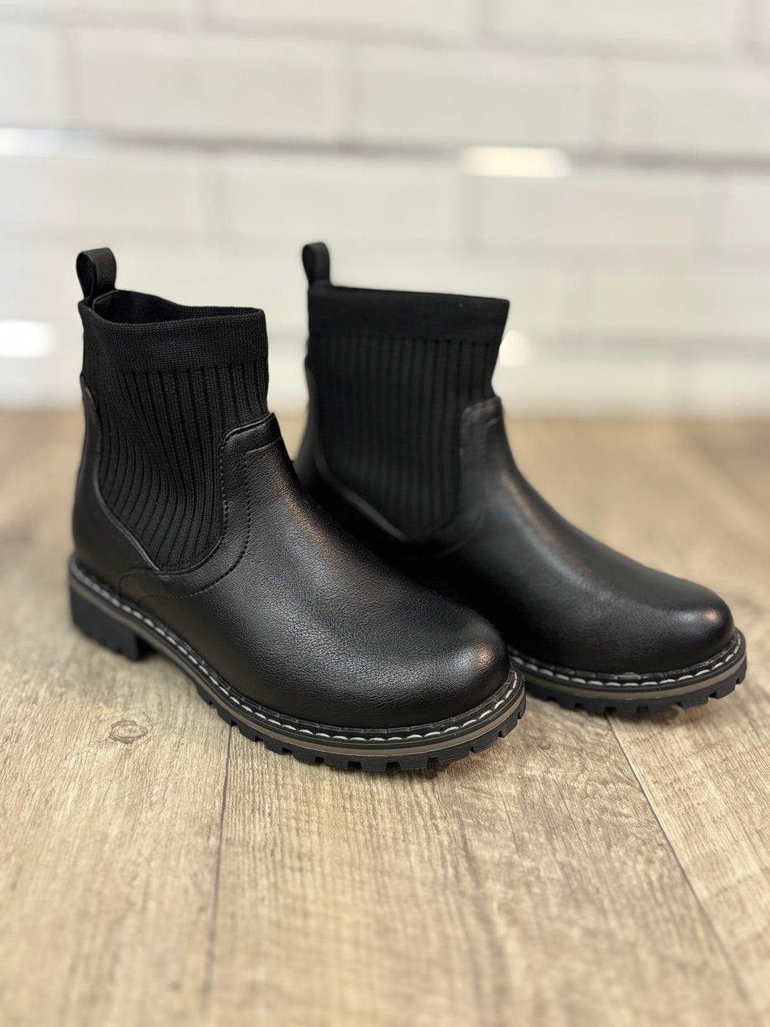 Corkys Cabin Fever Boot, Black-Boots-Corkys-Evergreen Boutique, Women’s Fashion Boutique in Santa Claus, Indiana