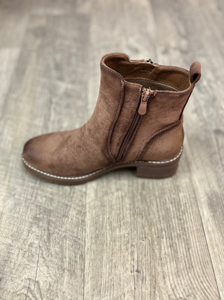 Pierre Dumas Women's Everlee-1 Boot