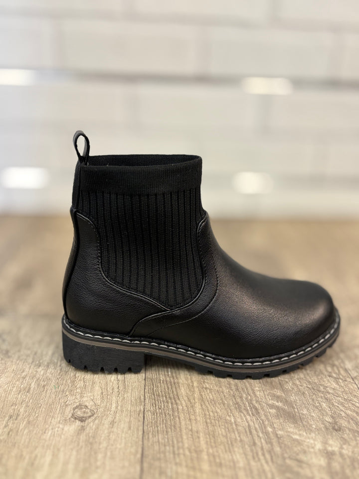 Corkys Cabin Fever Boot, Black-Boots-Corkys-Evergreen Boutique, Women’s Fashion Boutique in Santa Claus, Indiana