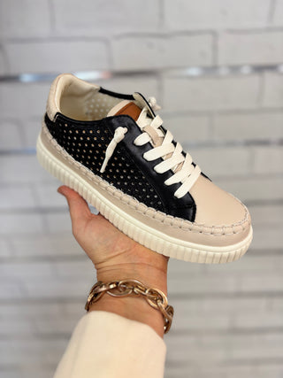 Mazal Lace-Up Sneaker
