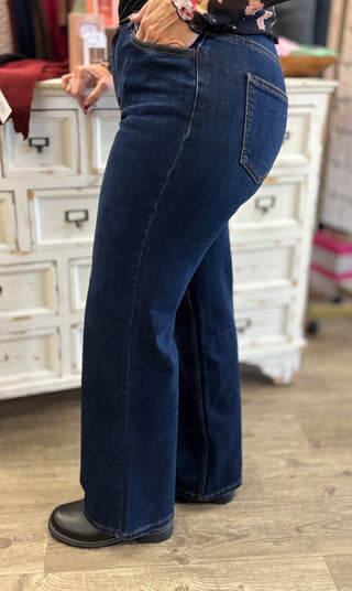 90's Vintage Loose in Dark Denim by Vervet