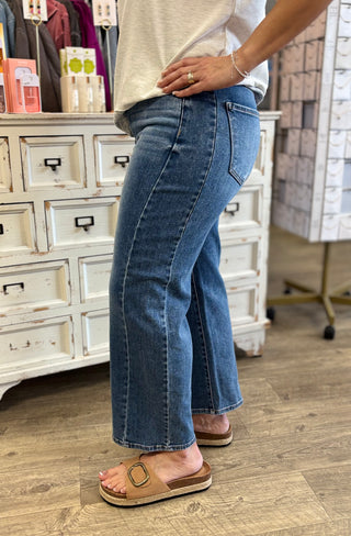 Risen High Rise Crop Barrel Jeans