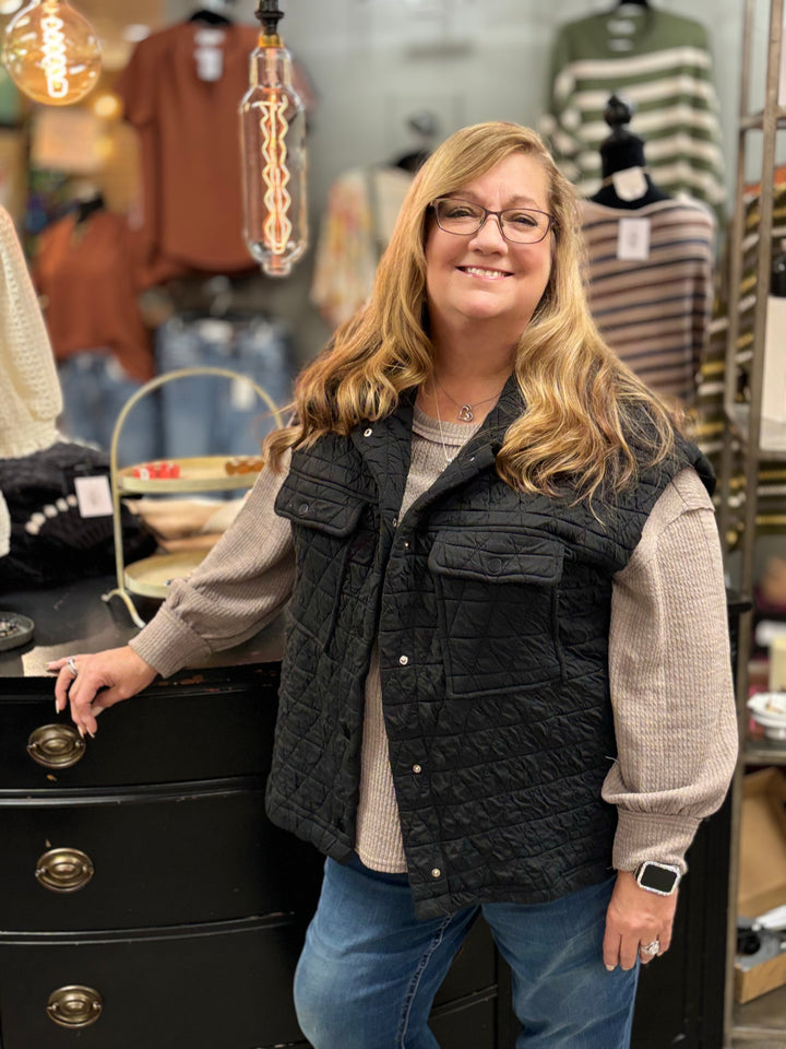 Quinn Quilted Utility Vest-Vests-Entro-Evergreen Boutique, Women’s Fashion Boutique in Santa Claus, Indiana