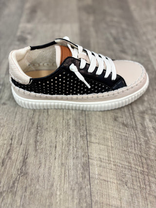 Mazal Lace-Up Sneaker