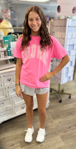 Model wearing hot pink LULU MAC t-shirt