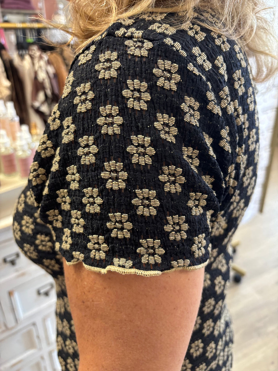 Eclipse Bloom Mesh Top-Tops-Hem & Thread-Evergreen Boutique, Women’s Fashion Boutique in Santa Claus, Indiana