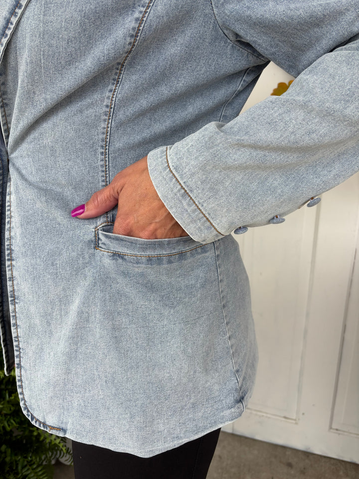 The Ashford Denim Blazer-Jackets-NoaBoa-Evergreen Boutique, Women’s Fashion Boutique in Santa Claus, Indiana