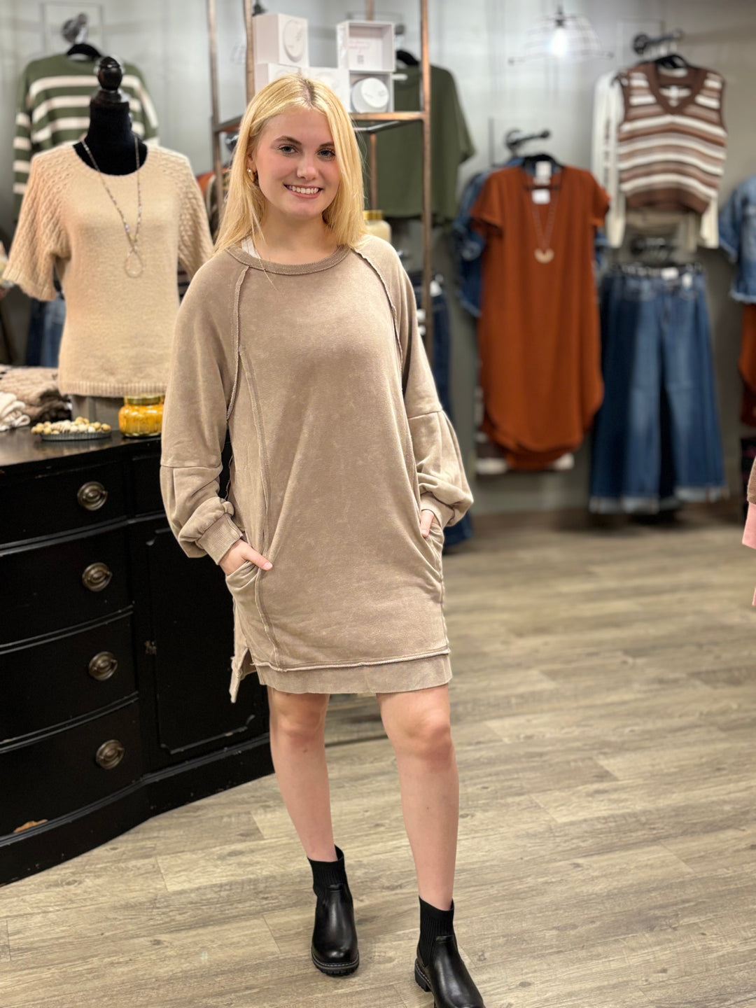 Casual Comfort Dress – Evergreen Boutique - Main Image