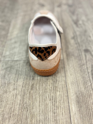 Corky's Sand Combo Calm Down Sneakers