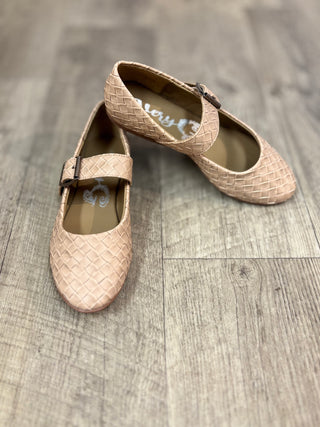 Very G Shelly Woven Flats