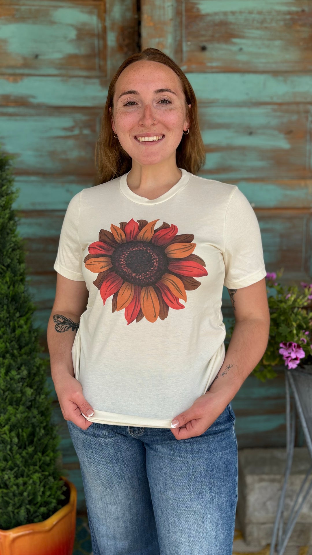 Fall Sunflower Tee-Graphic Tees-Partees by Party On!-Evergreen Boutique, Women’s Fashion Boutique in Santa Claus, Indiana