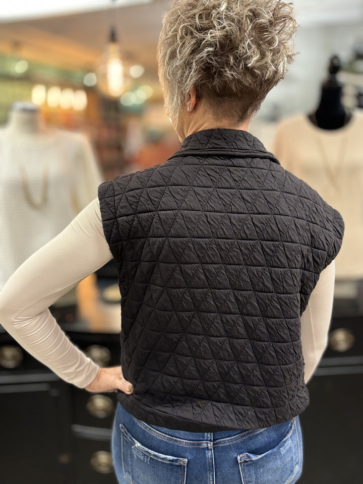 Quinn Quilted Utility Vest-Vests-Entro-Evergreen Boutique, Women’s Fashion Boutique in Santa Claus, Indiana