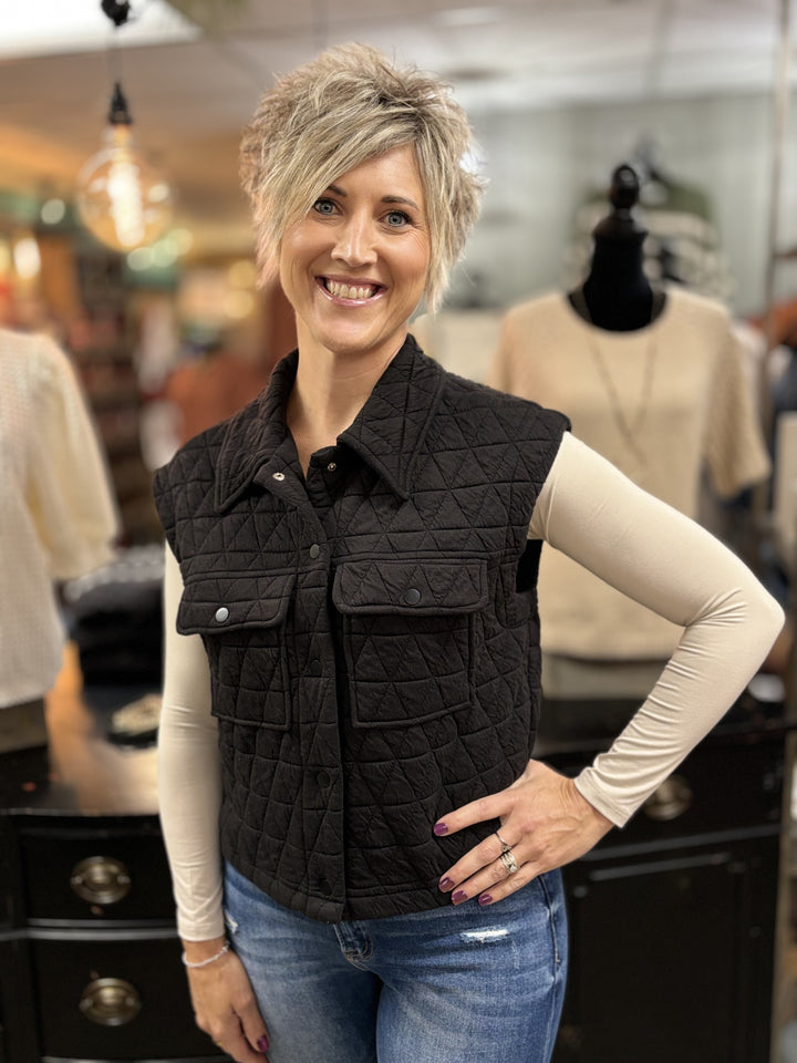 Quinn Quilted Utility Vest-Vests-Entro-Evergreen Boutique, Women’s Fashion Boutique in Santa Claus, Indiana